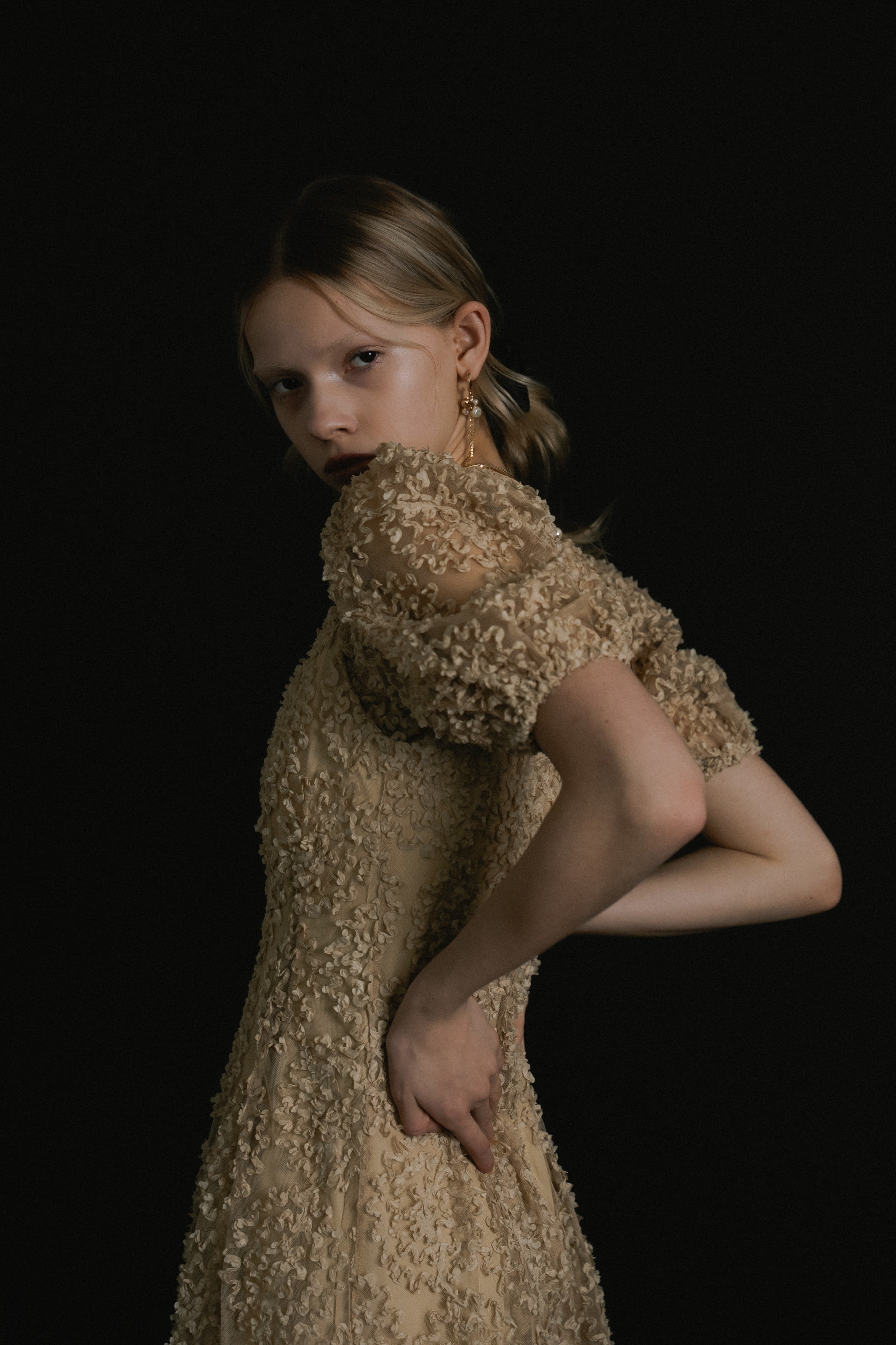 1056 Bloom noir dress