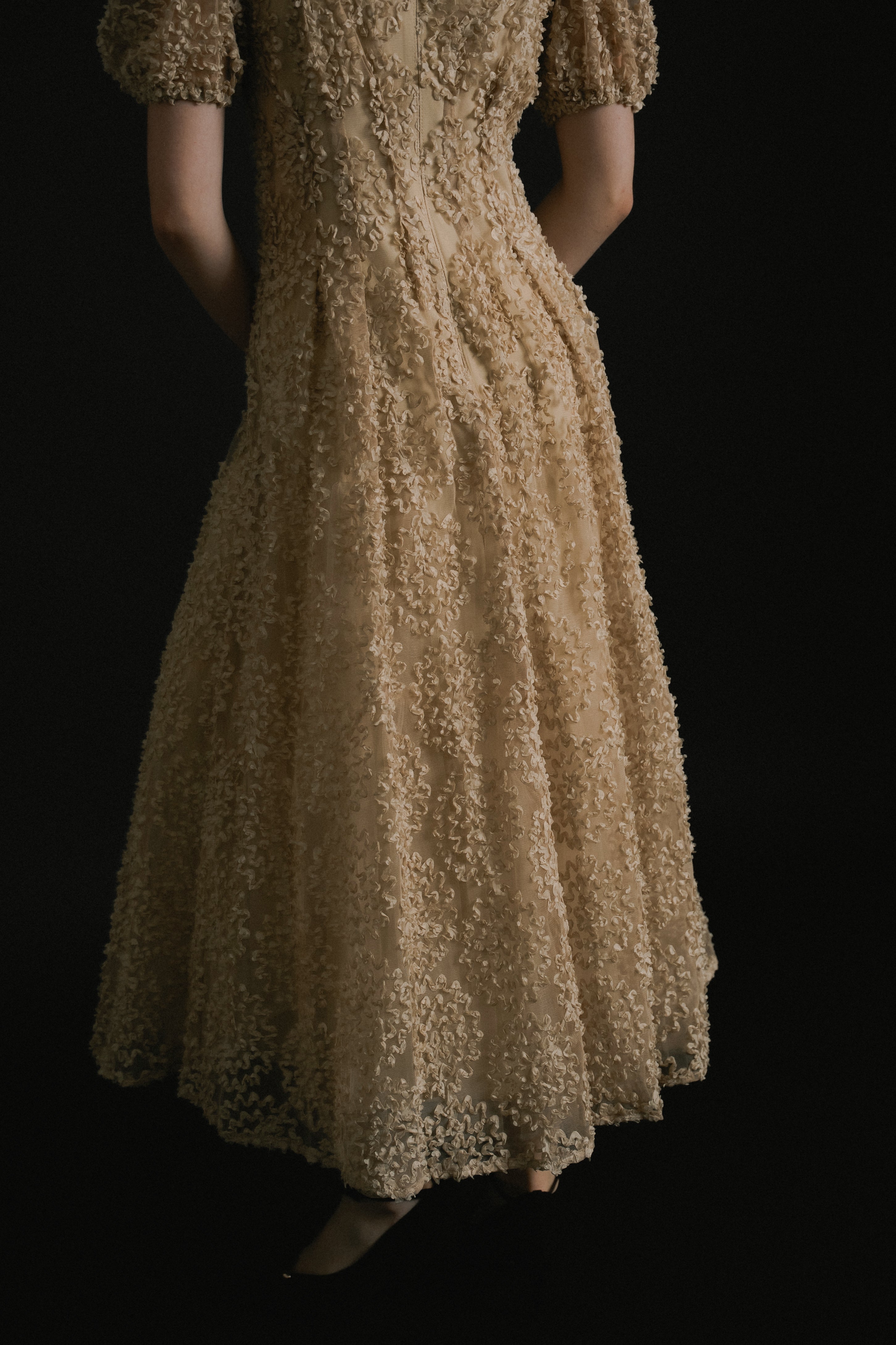 1056 Bloom noir dress
