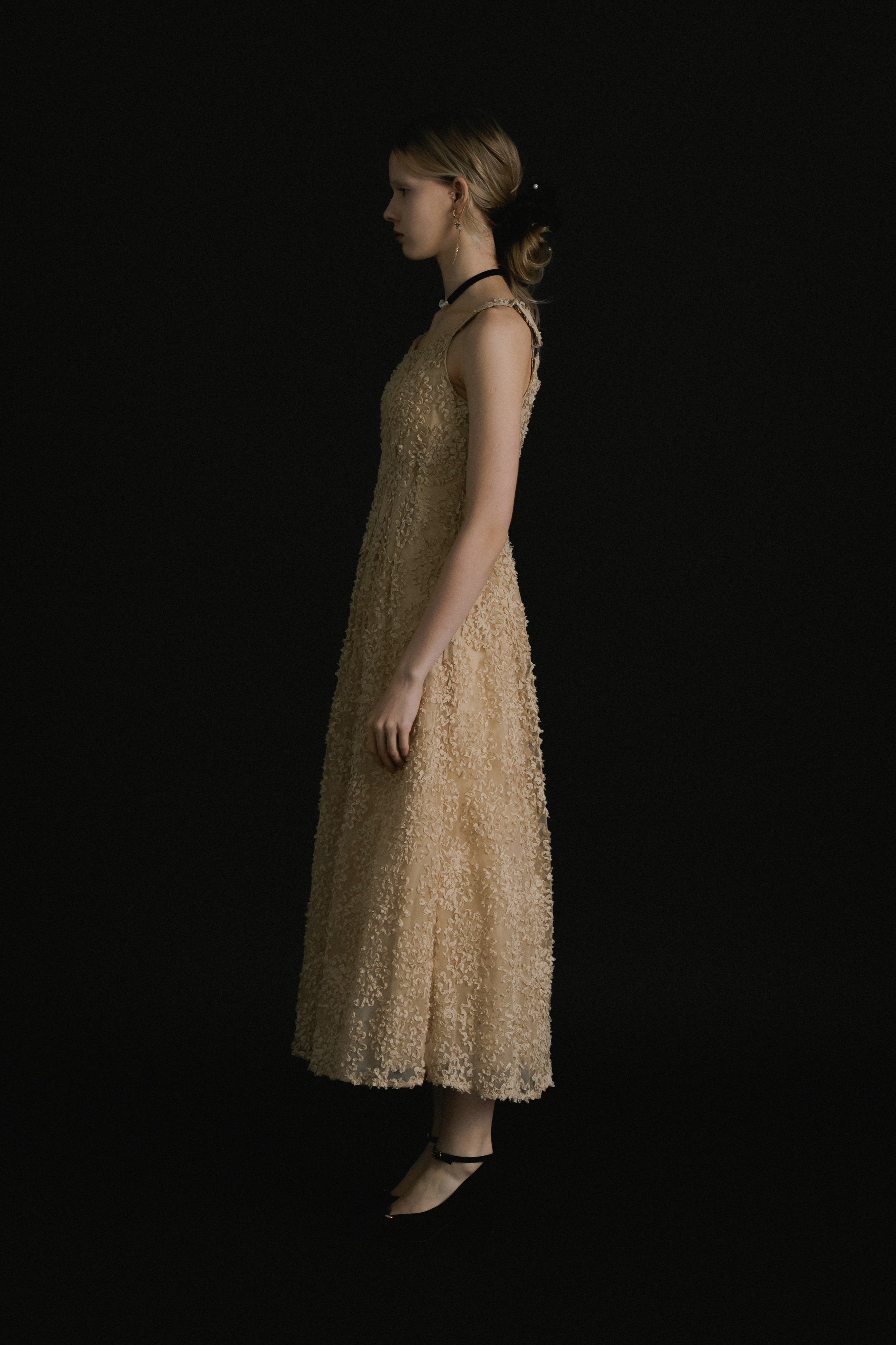 et.UNiVER │1056 Bloom noir dress – et.UNiVER │ 公式オンラインストア