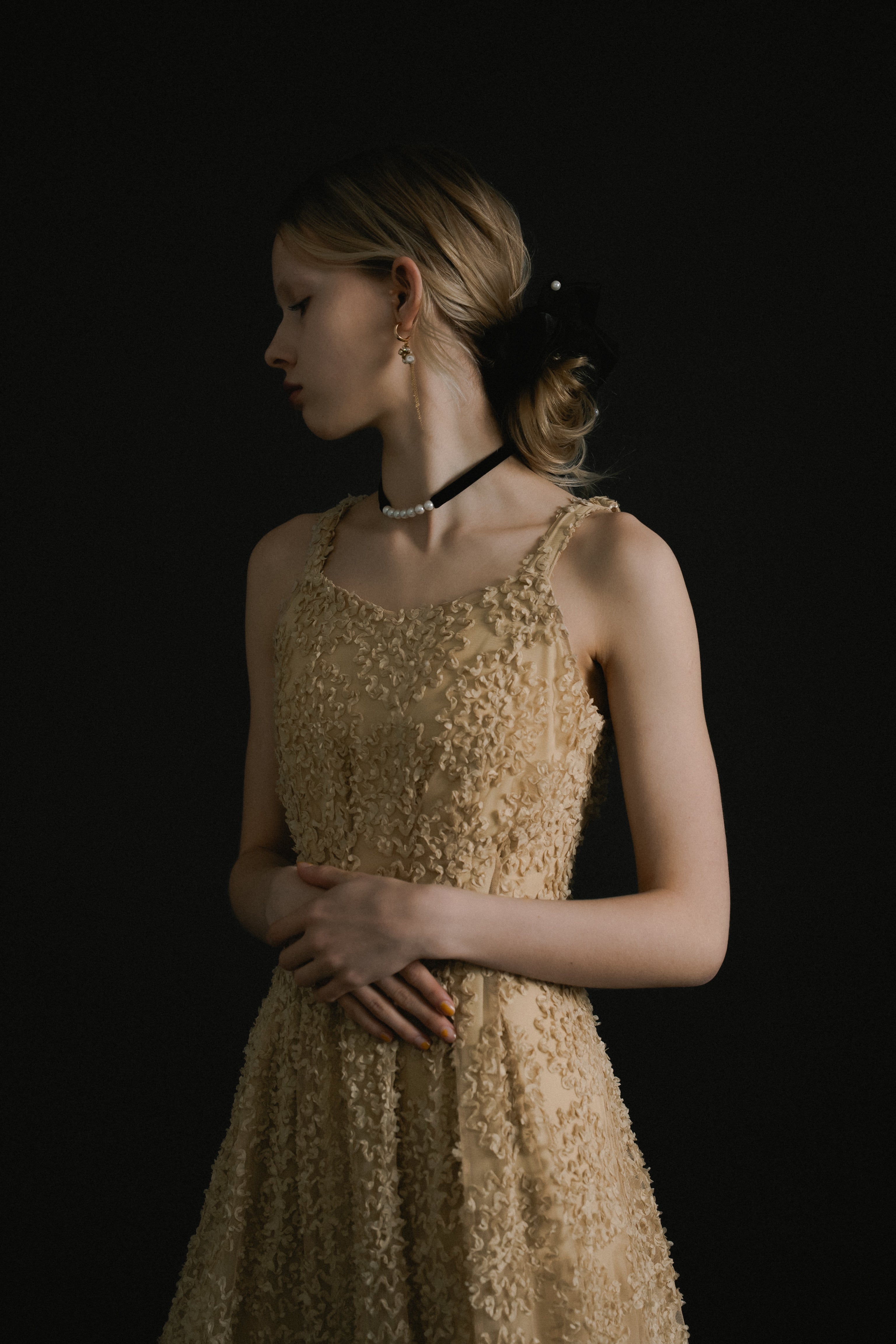 1056 Bloom noir dress