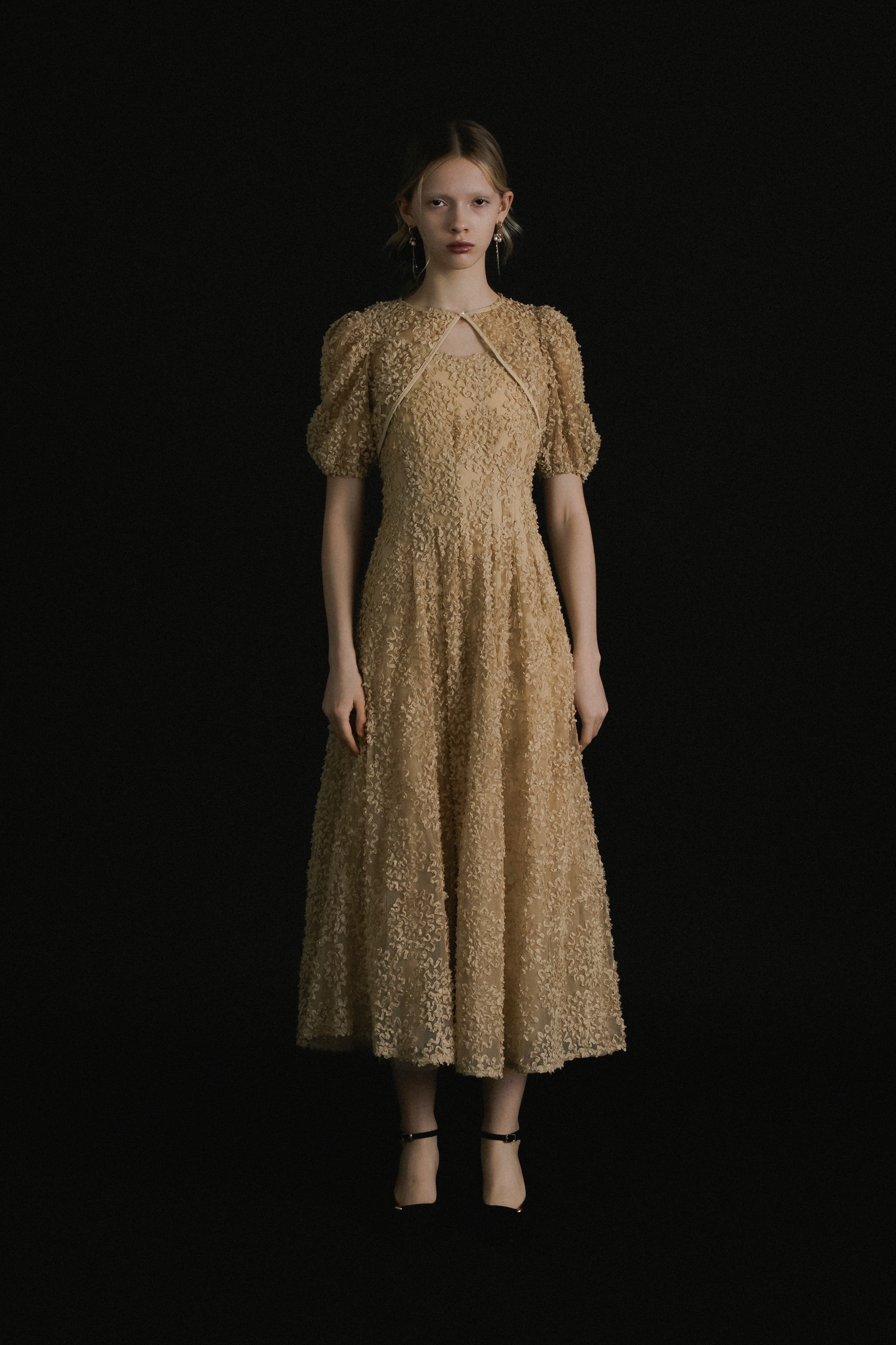 1056 Bloom noir dress