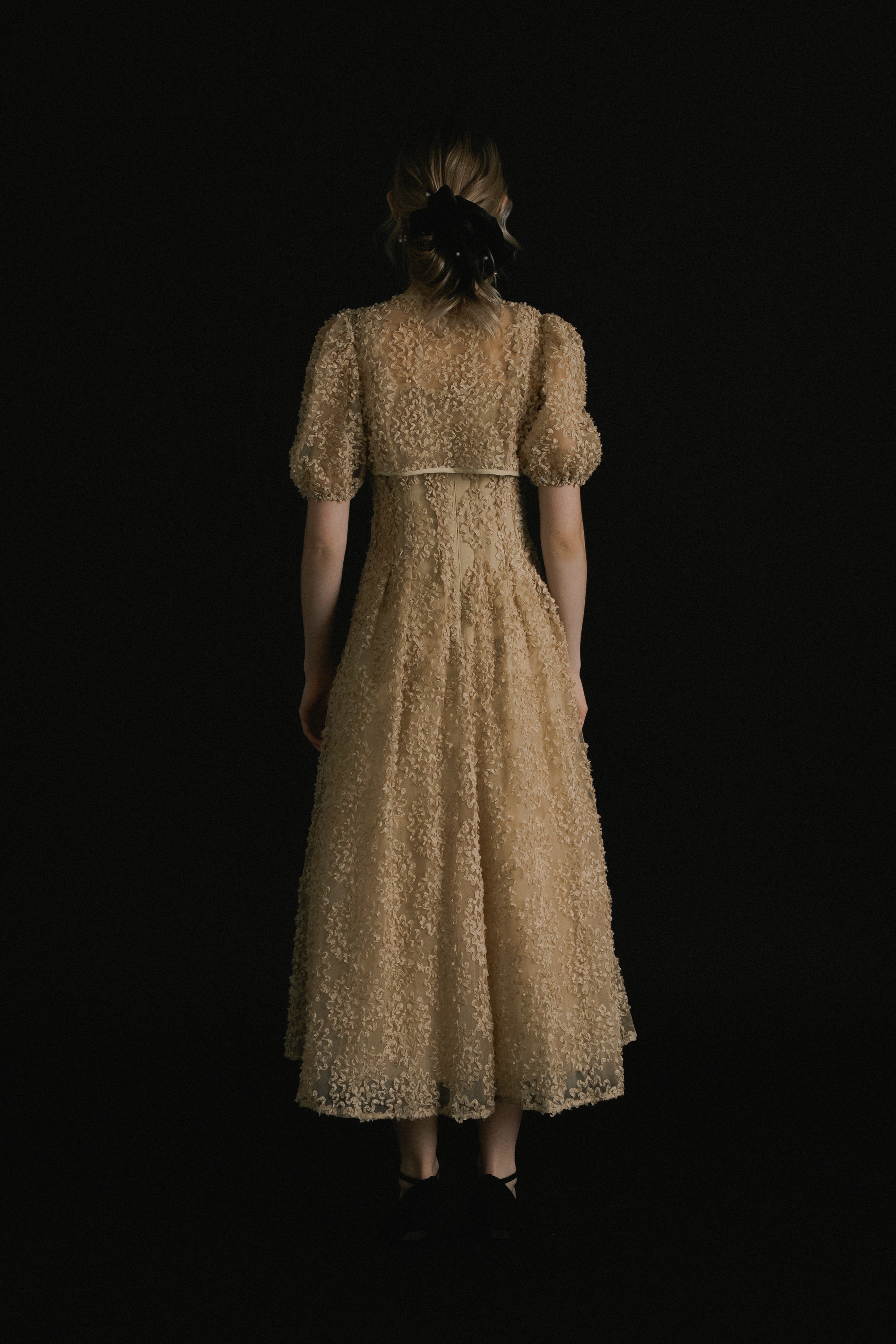 1056 Bloom noir dress