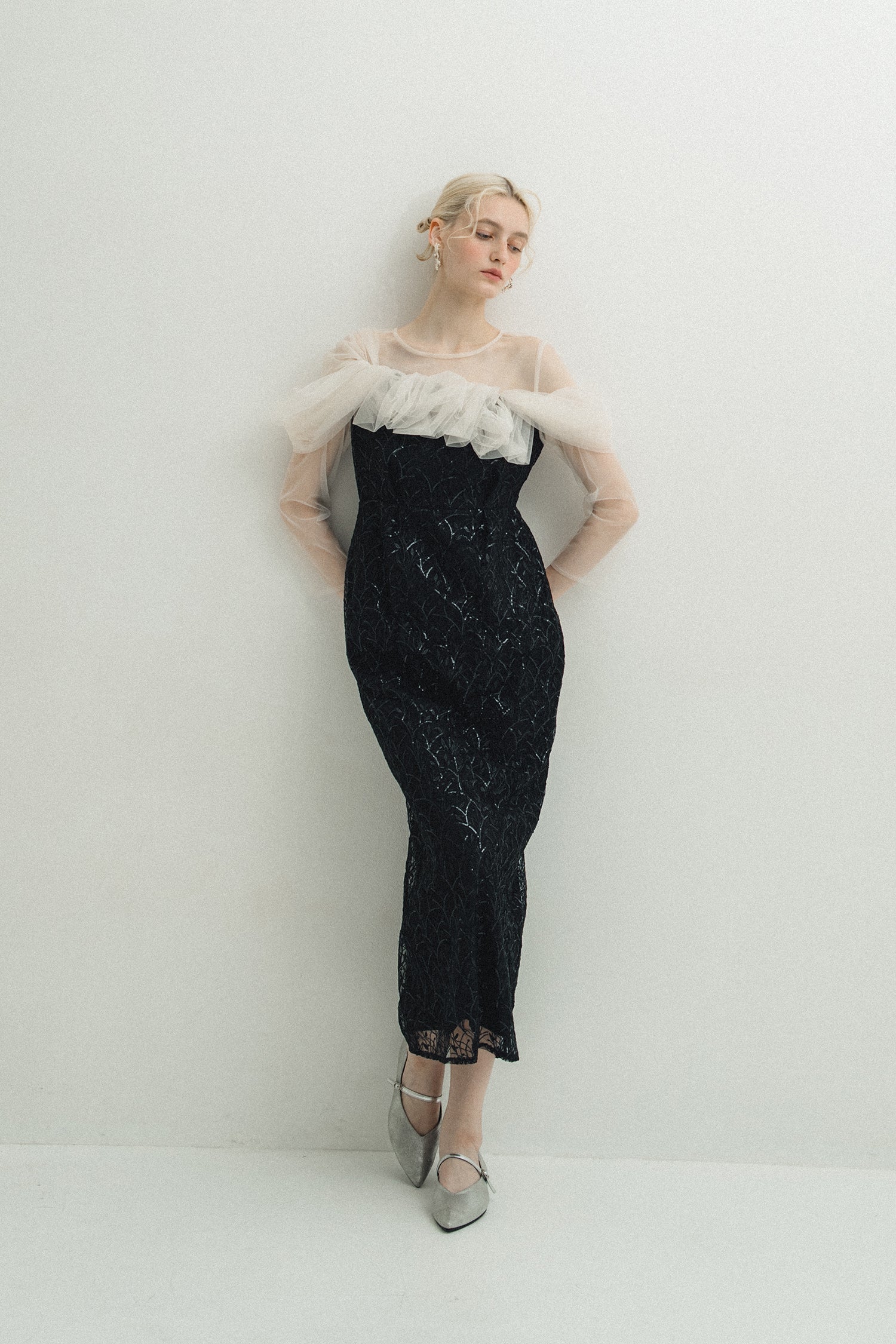 1105 Noir glitter dress
