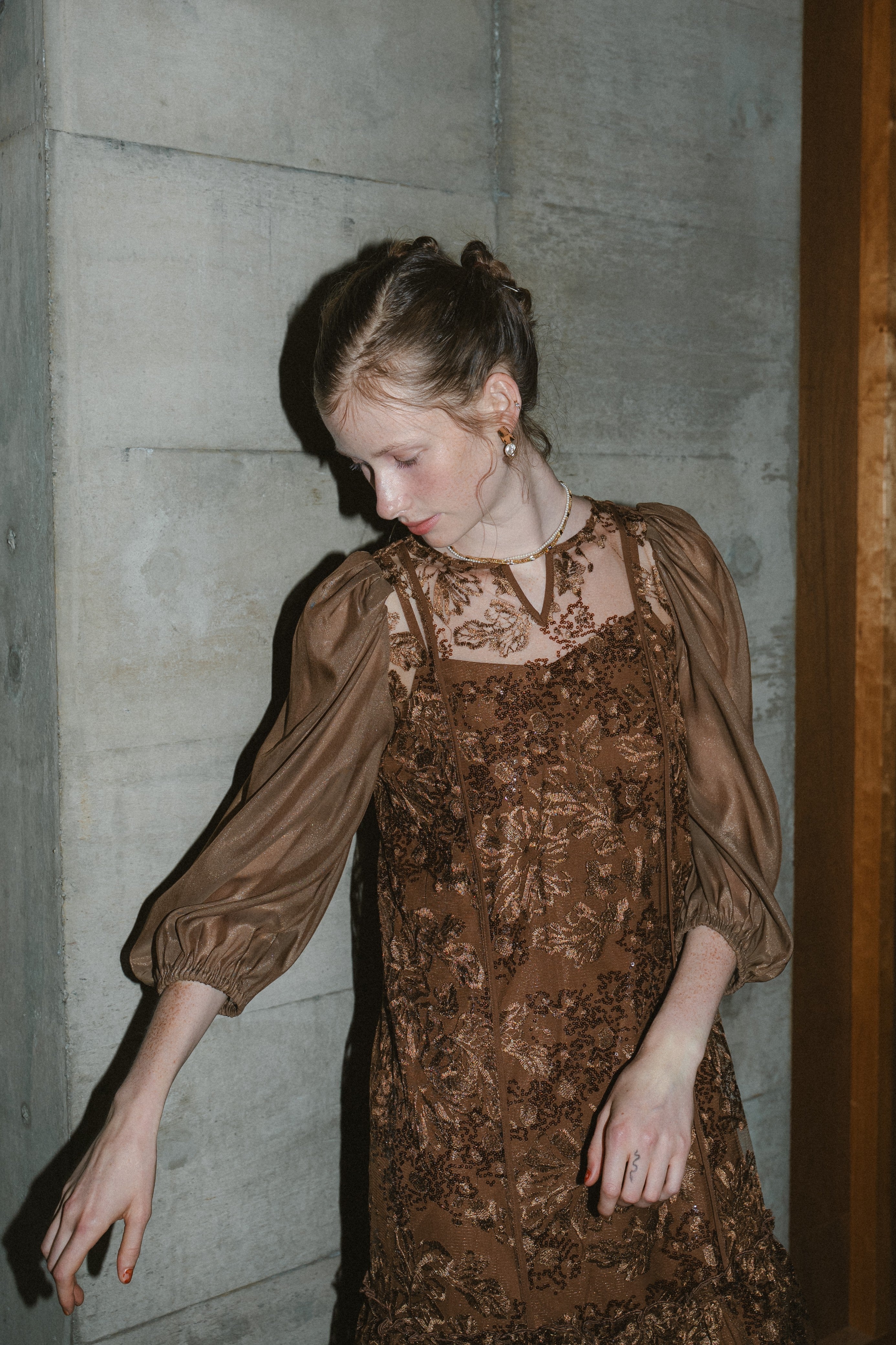 1036 Detachable sleeve dress