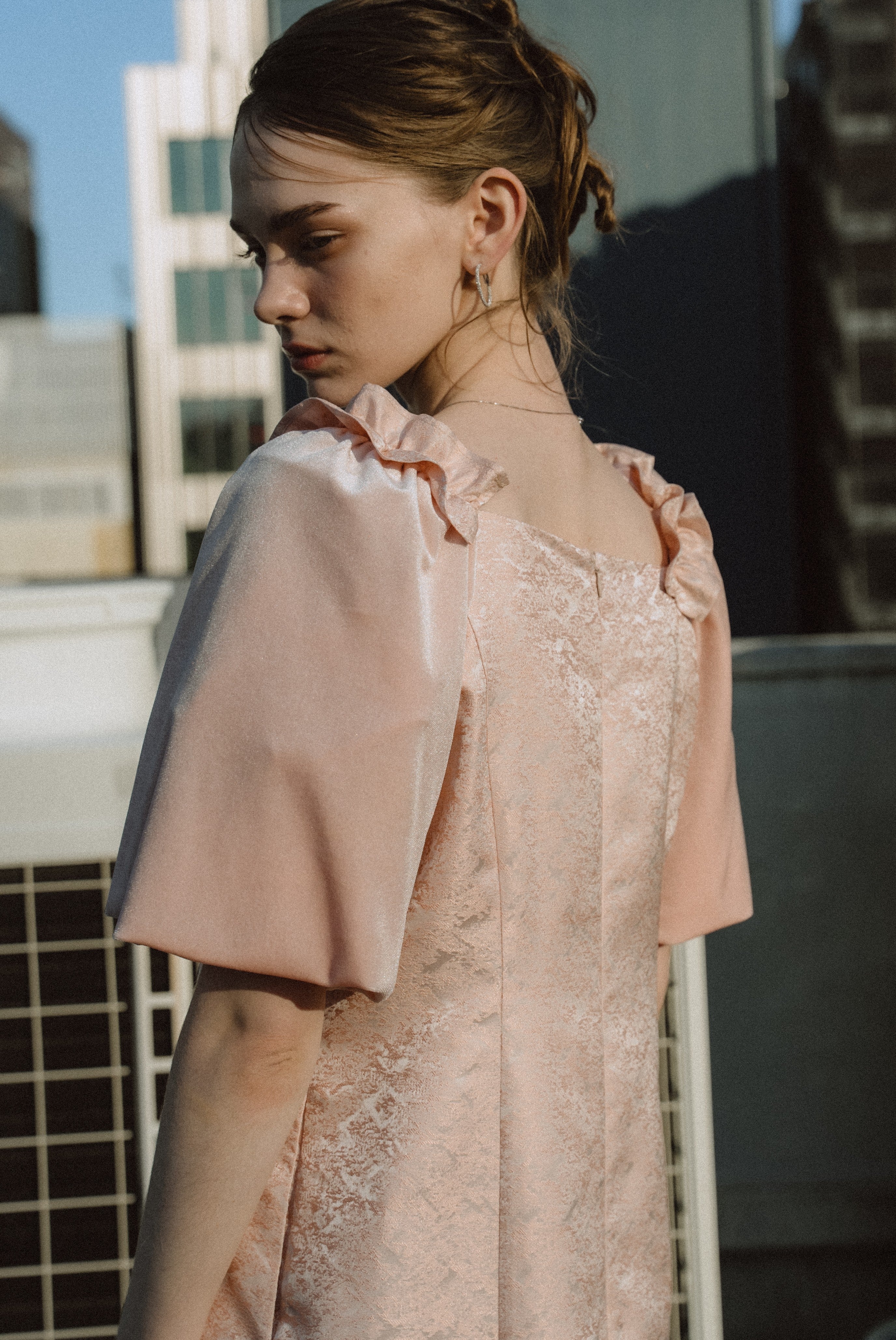 1047 Puff-sleeve Jacquard Dress