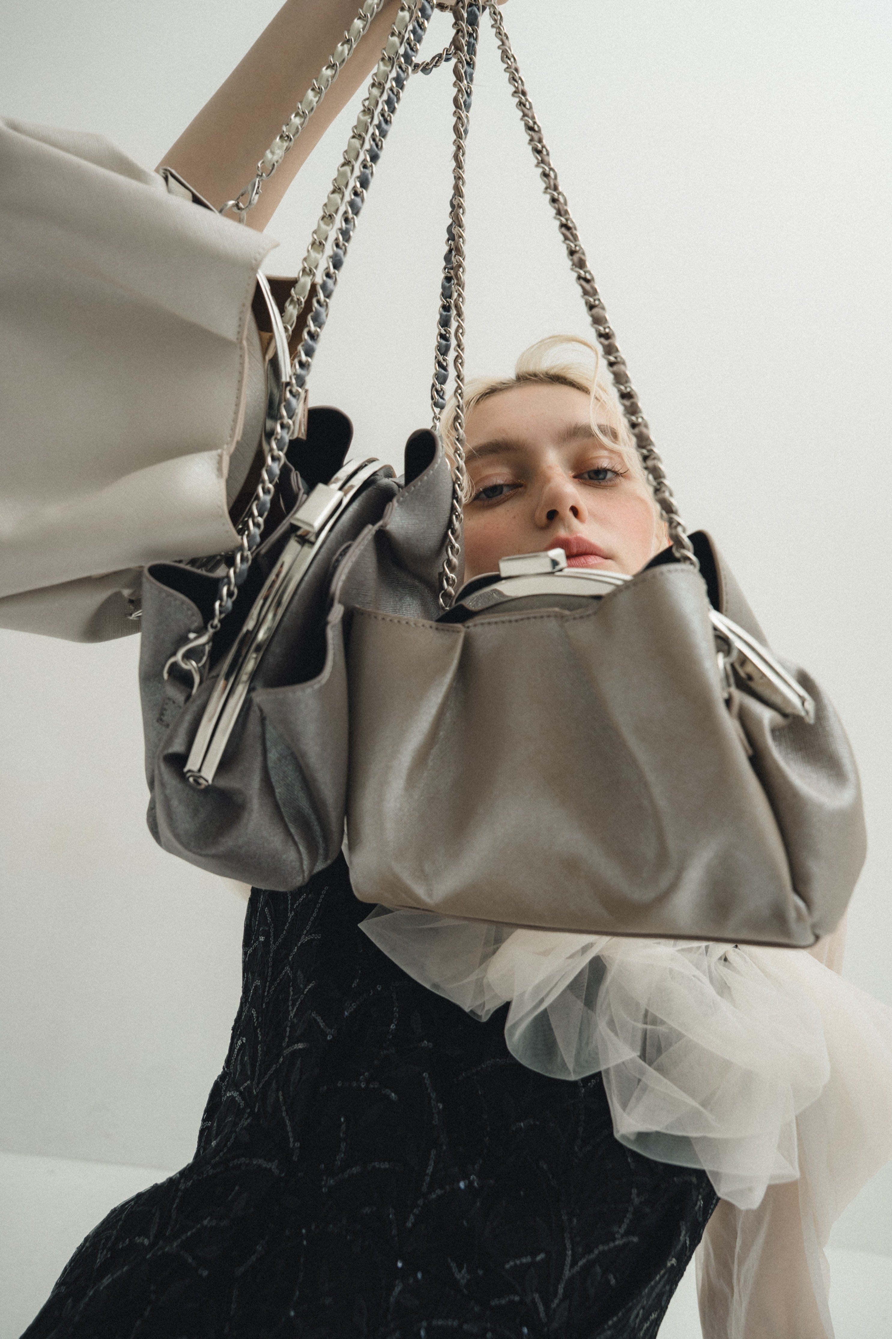 1053 Drape Bag