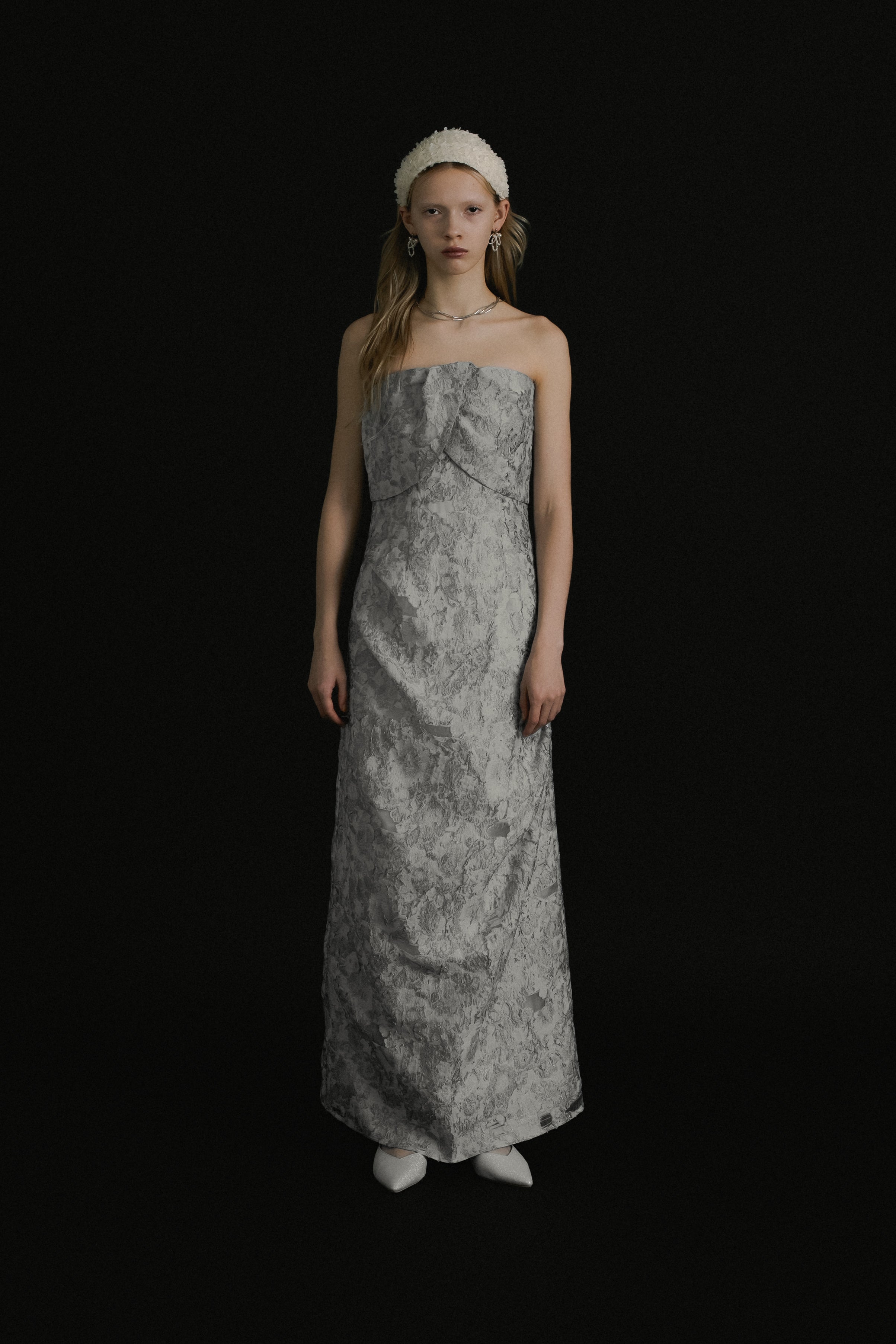 1069 Sculpture dress