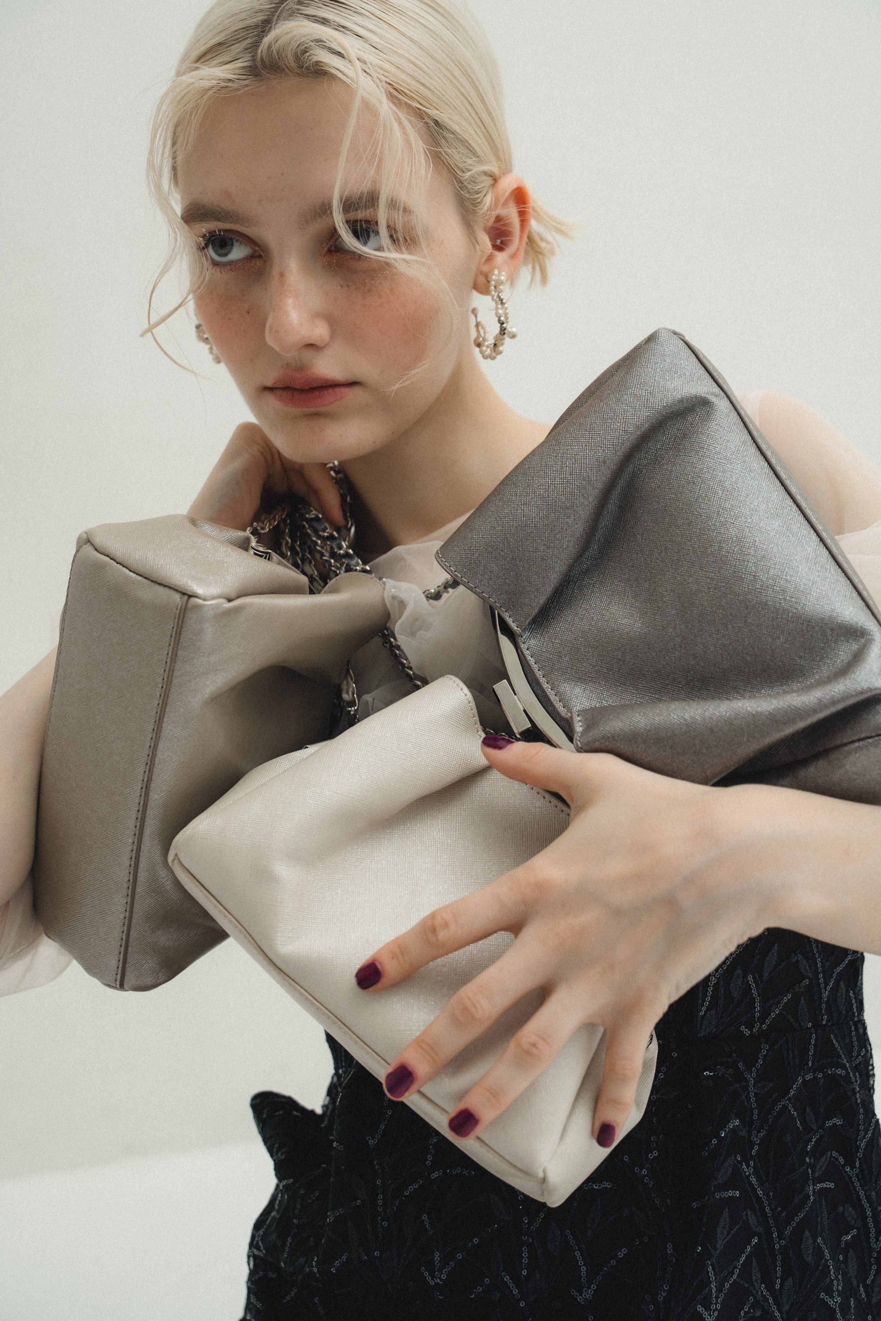 1053 Drape Bag
