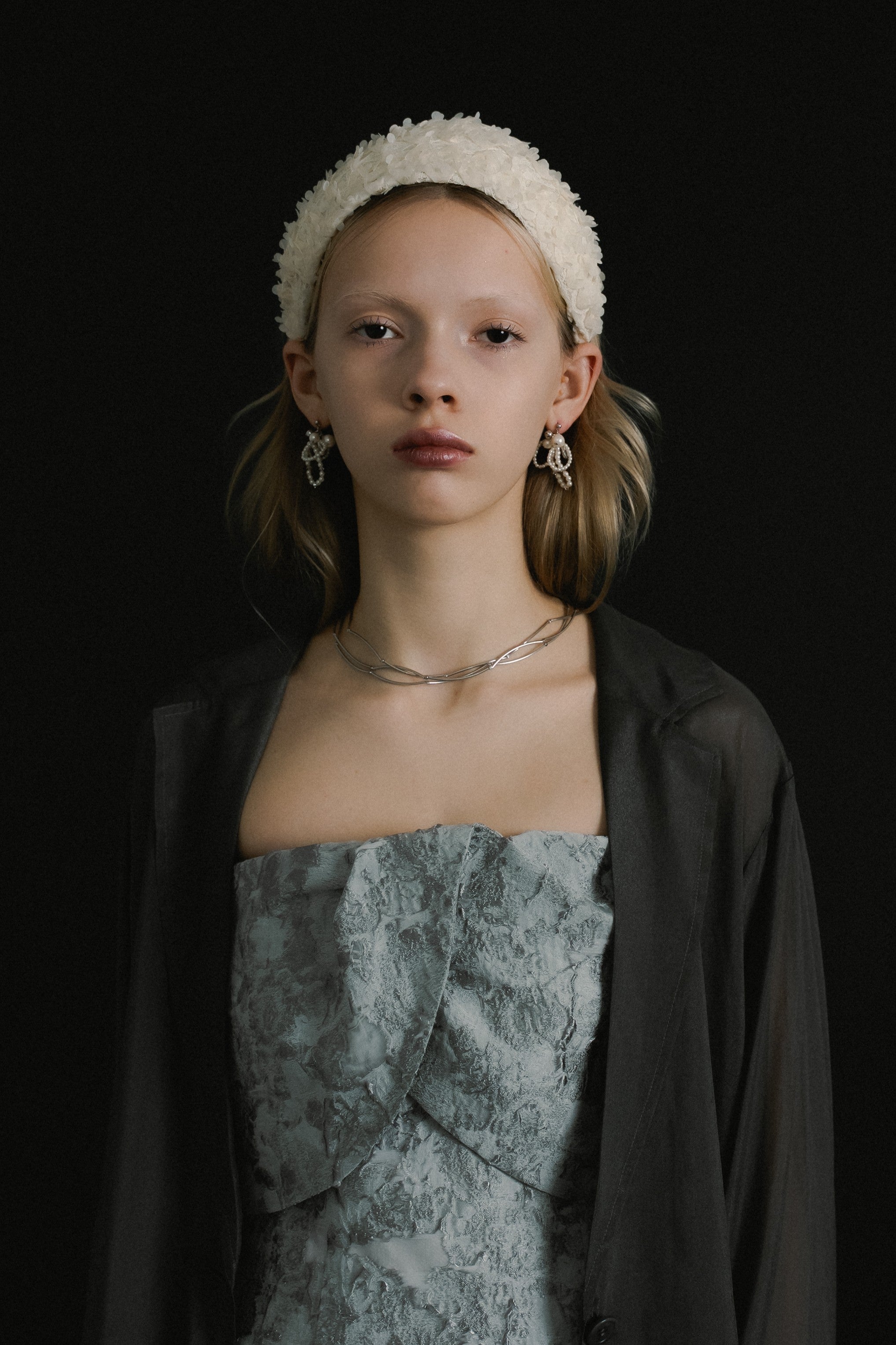 1075 Sheer petal head band