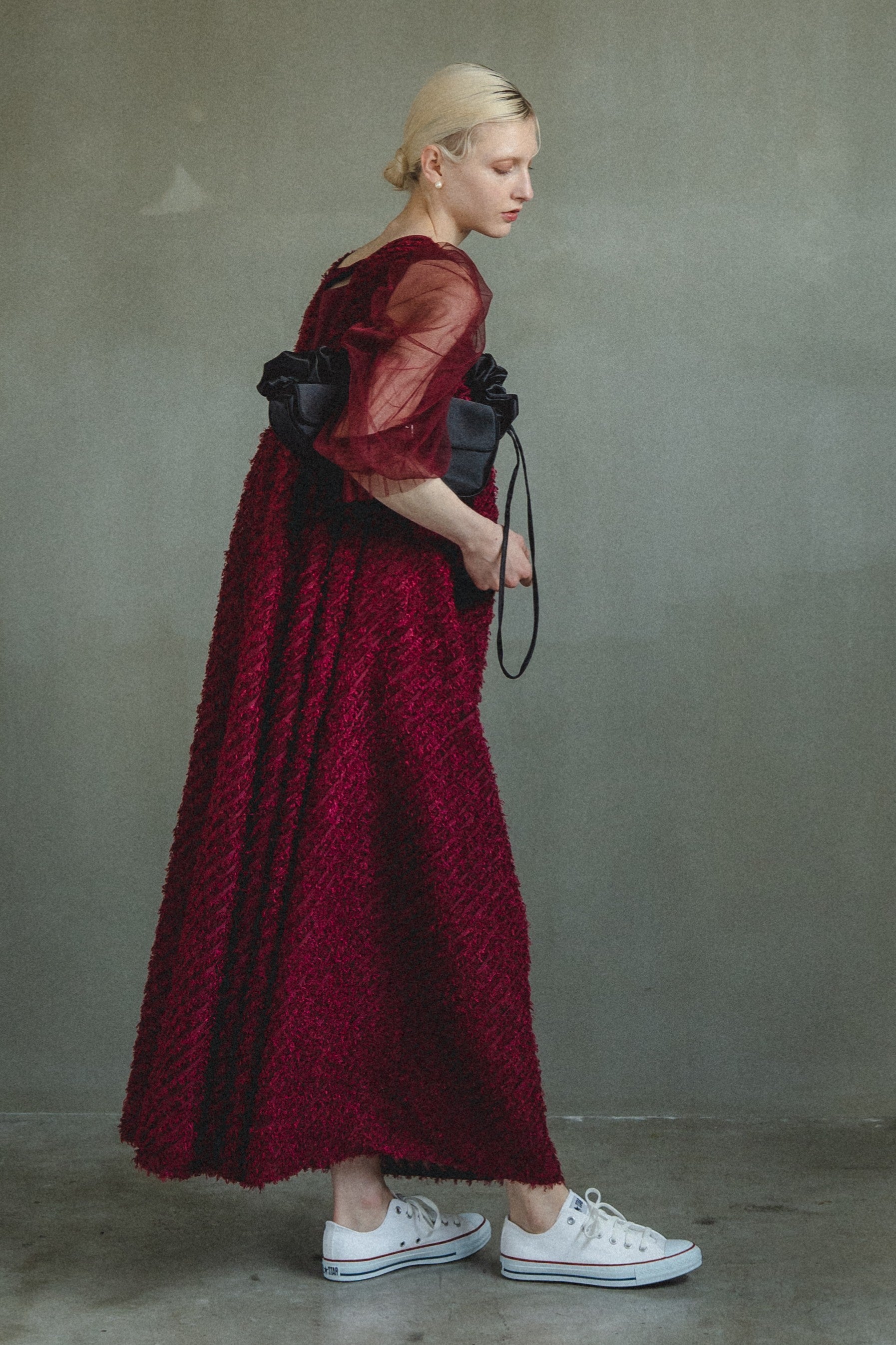 951 Frill handle clutch