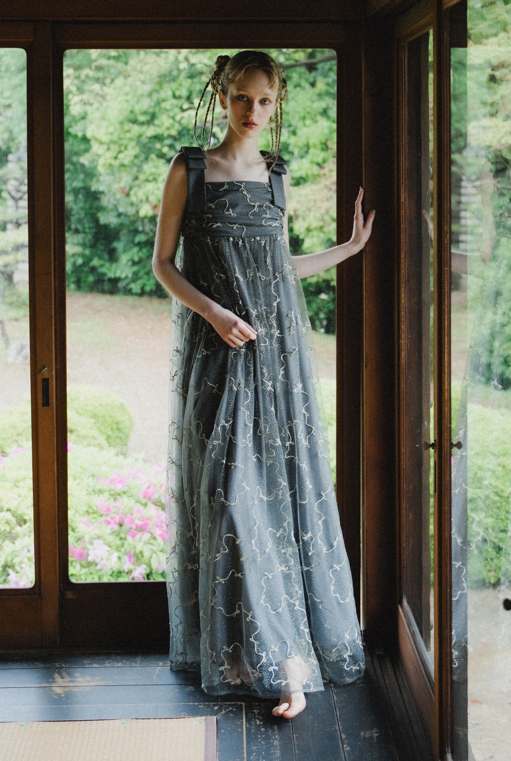 1113 Ribbon tulle dress