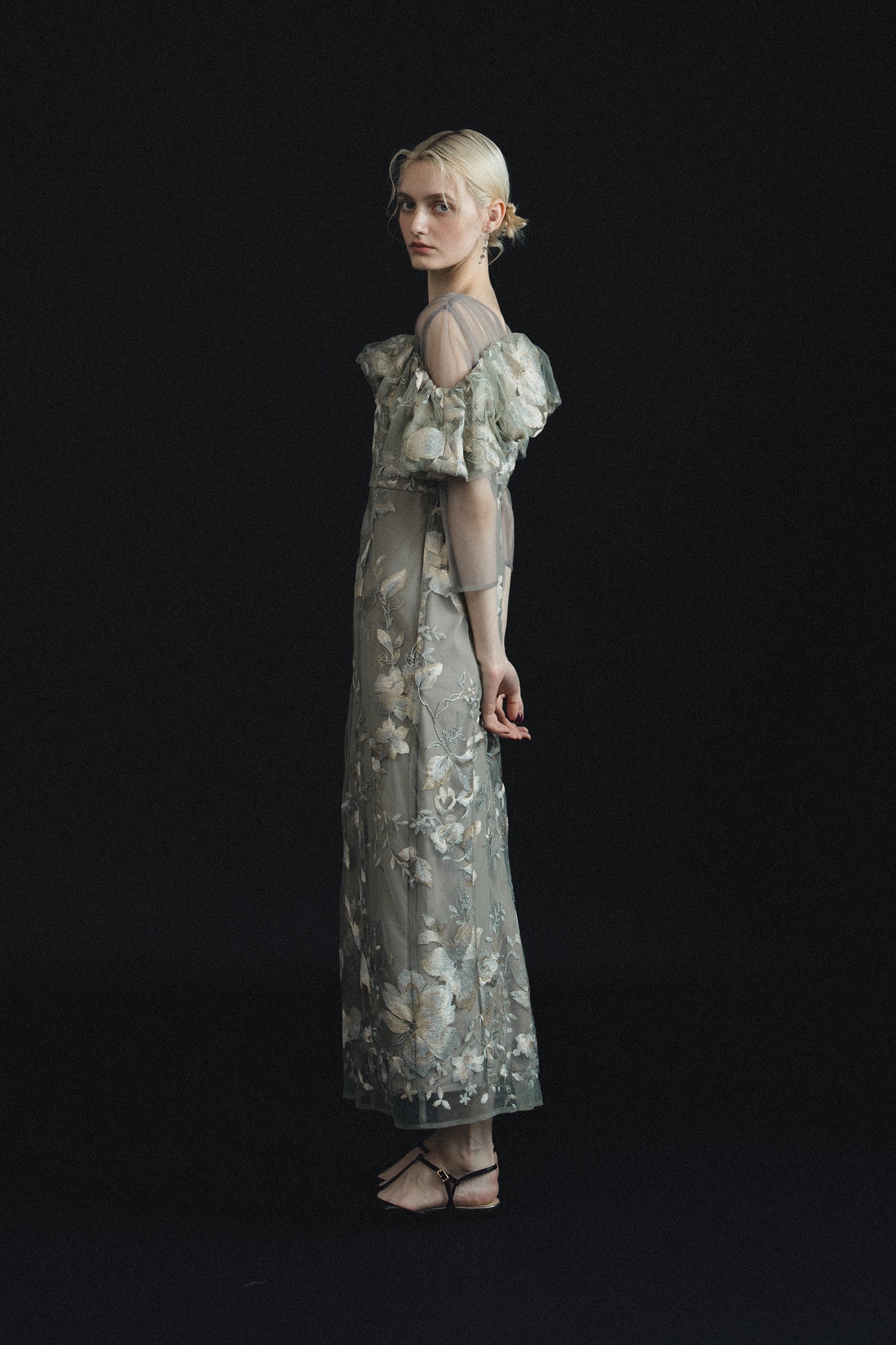 1112 Blooming flower dress