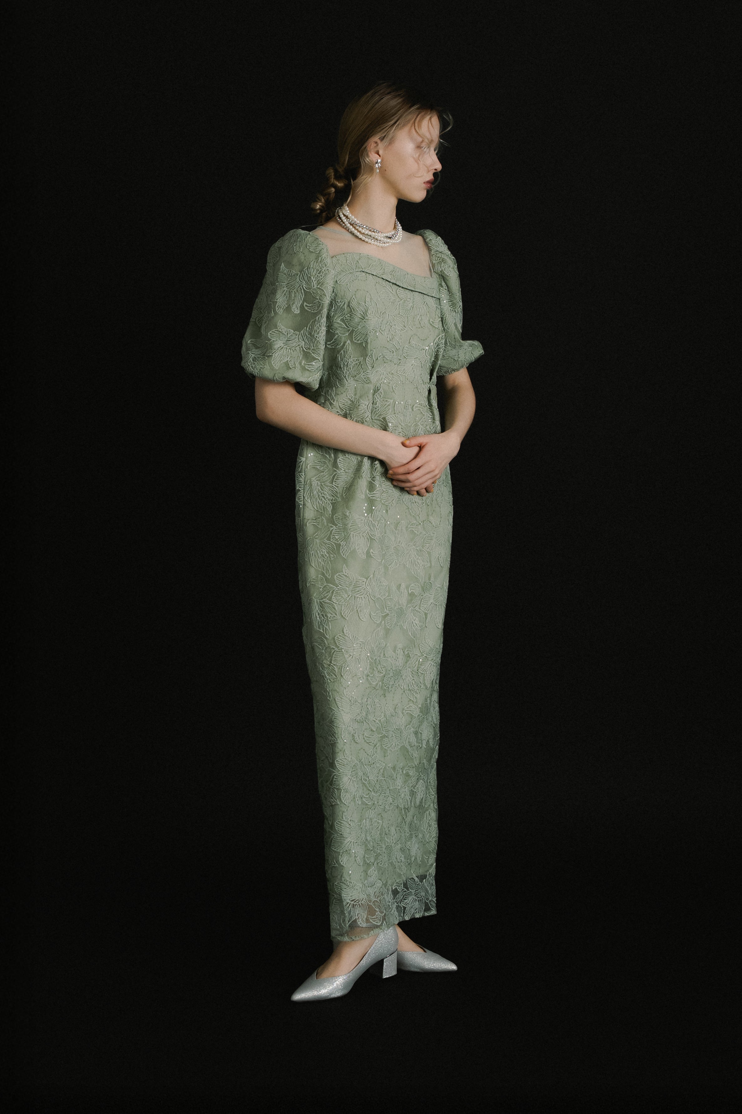 1058 Luce lace dress