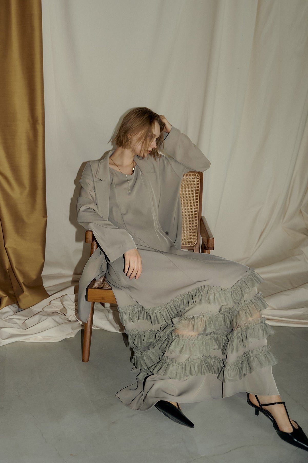 934 Transparent hem setup dress