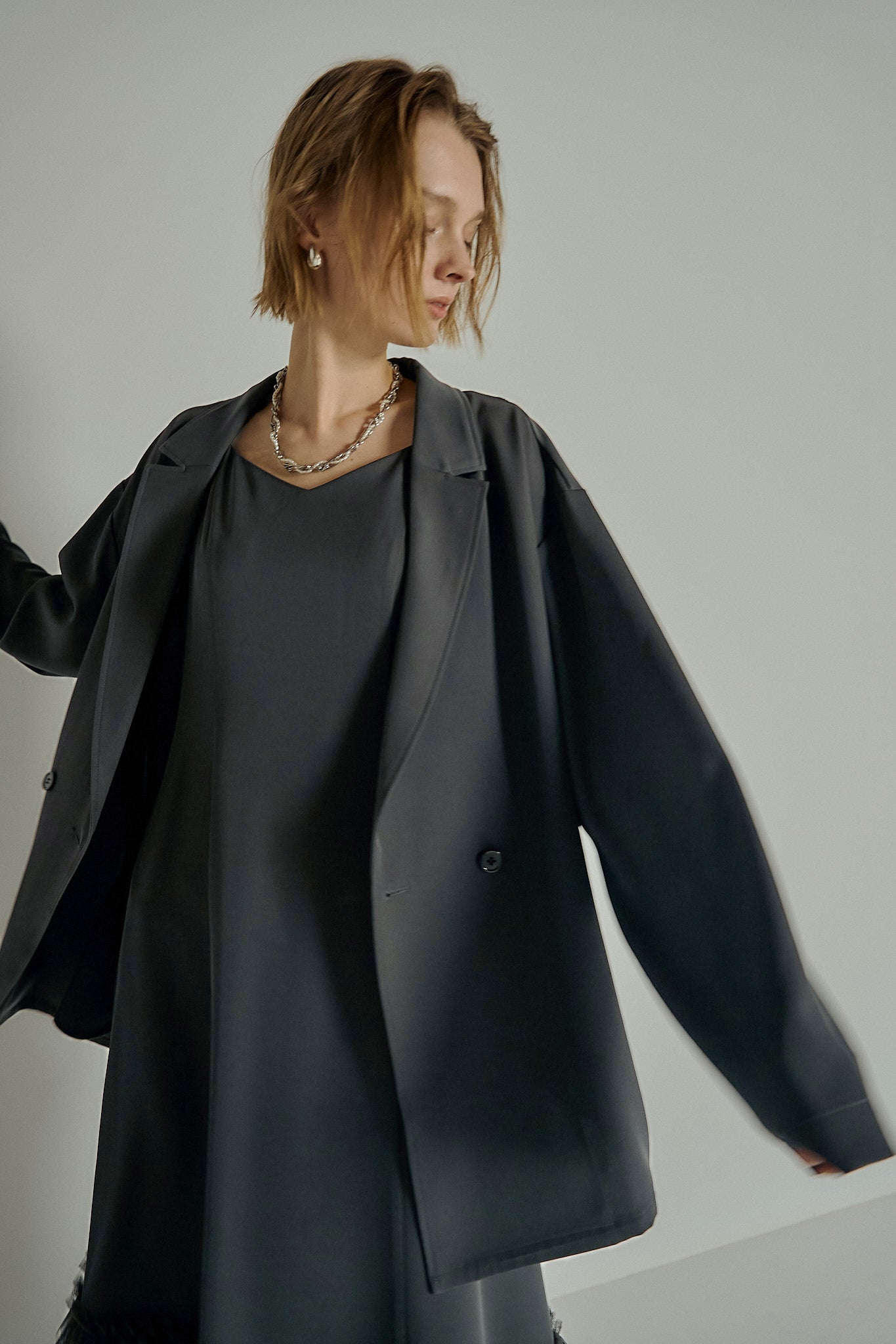 934 Transparent hem setup dress