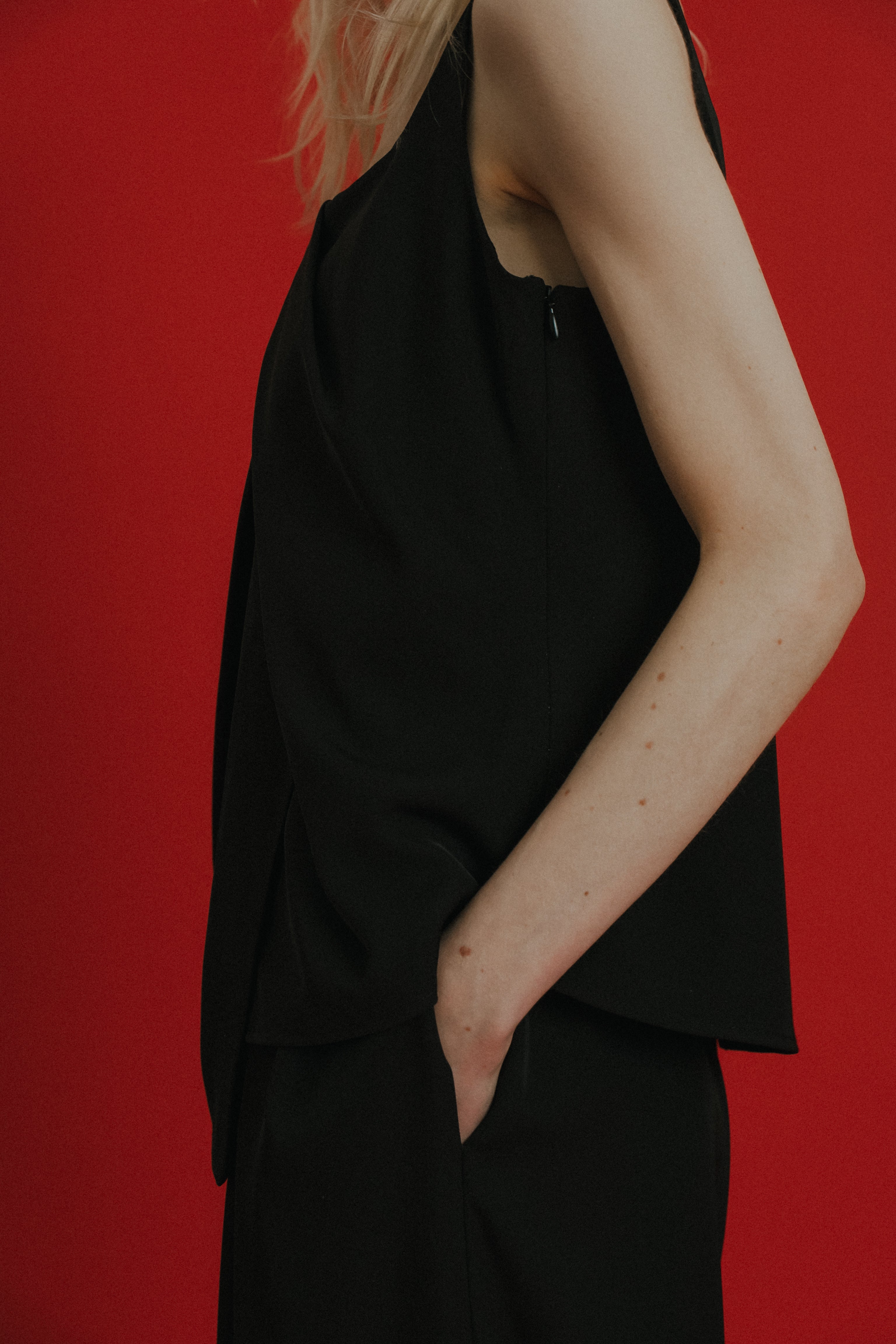 1084 Oblique cross top pants set