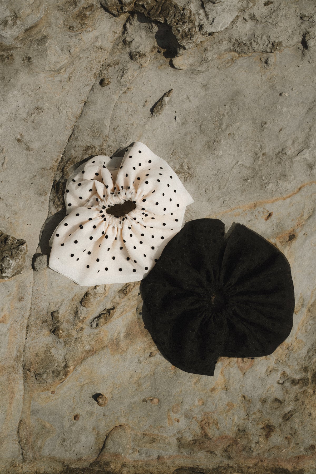 1140 Ribbon scrunchie