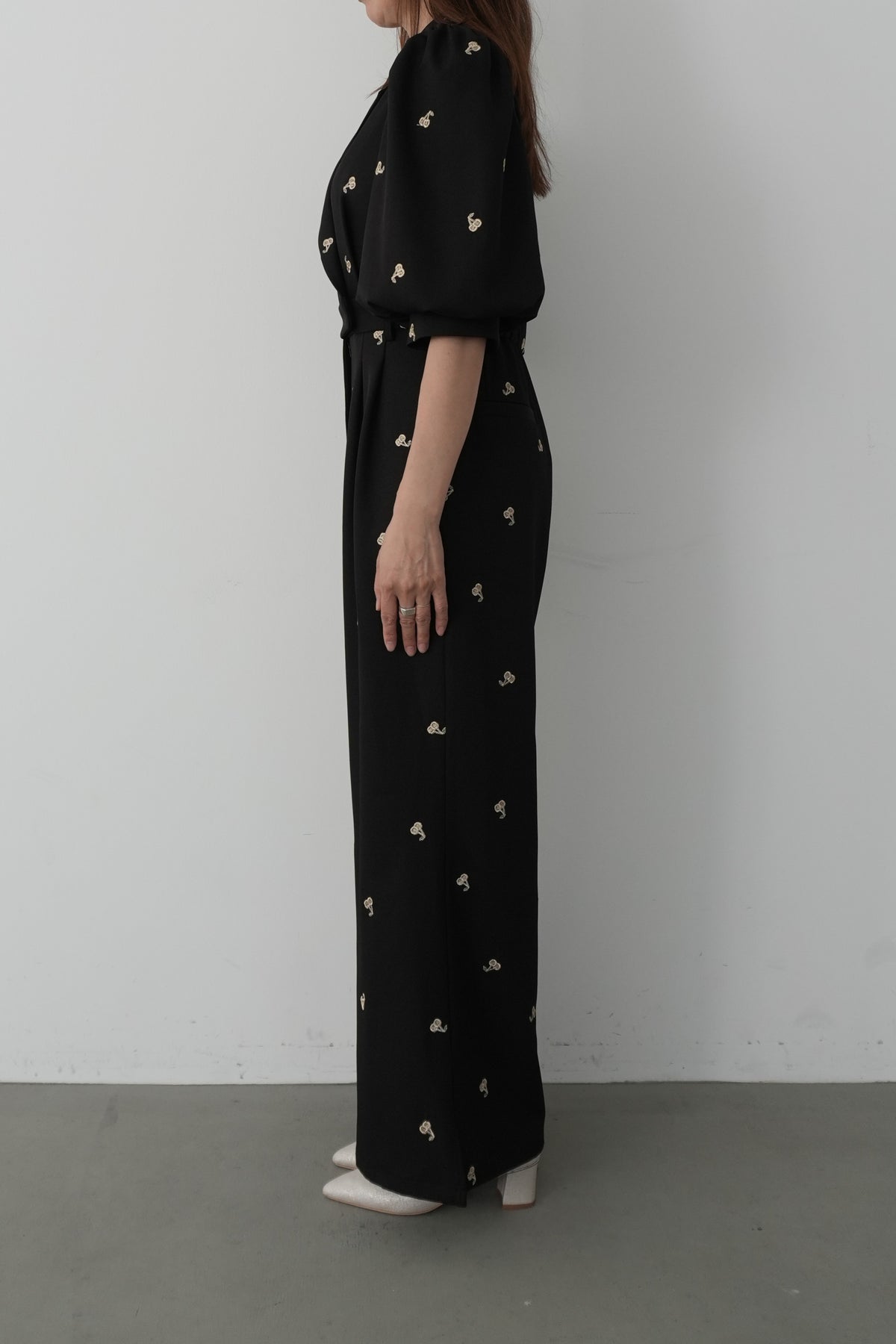 model:164cm size:M color:ブラック