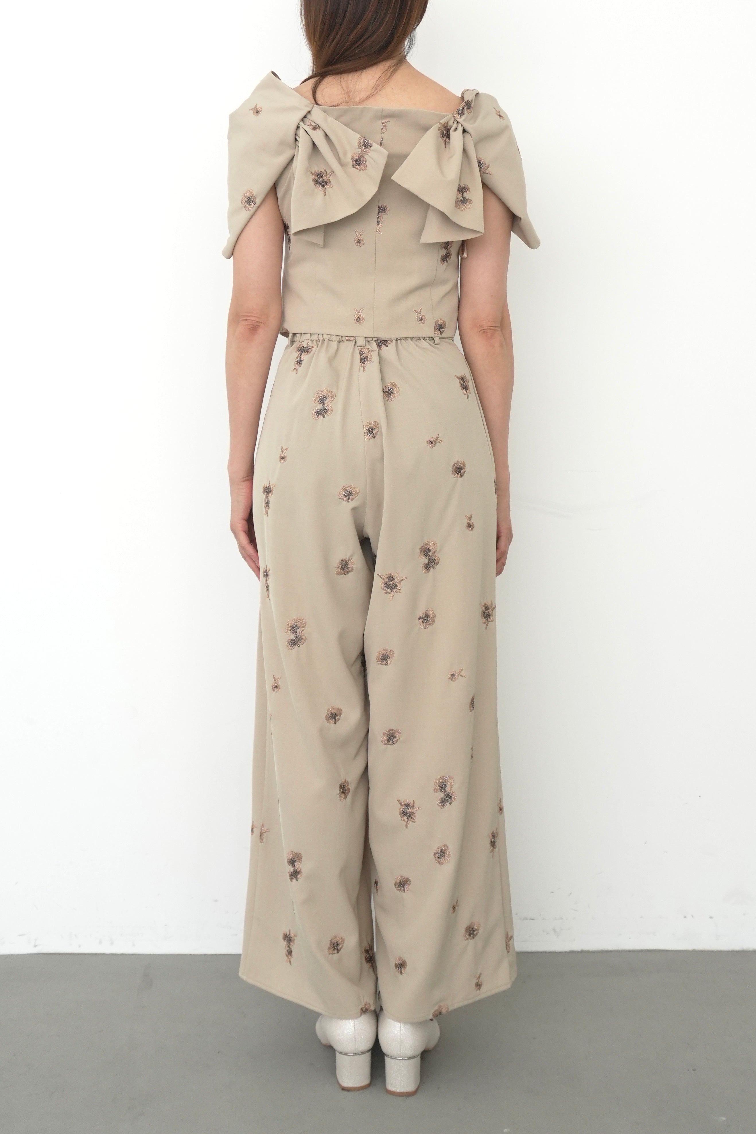 model:164cm size:S color:ベージュ