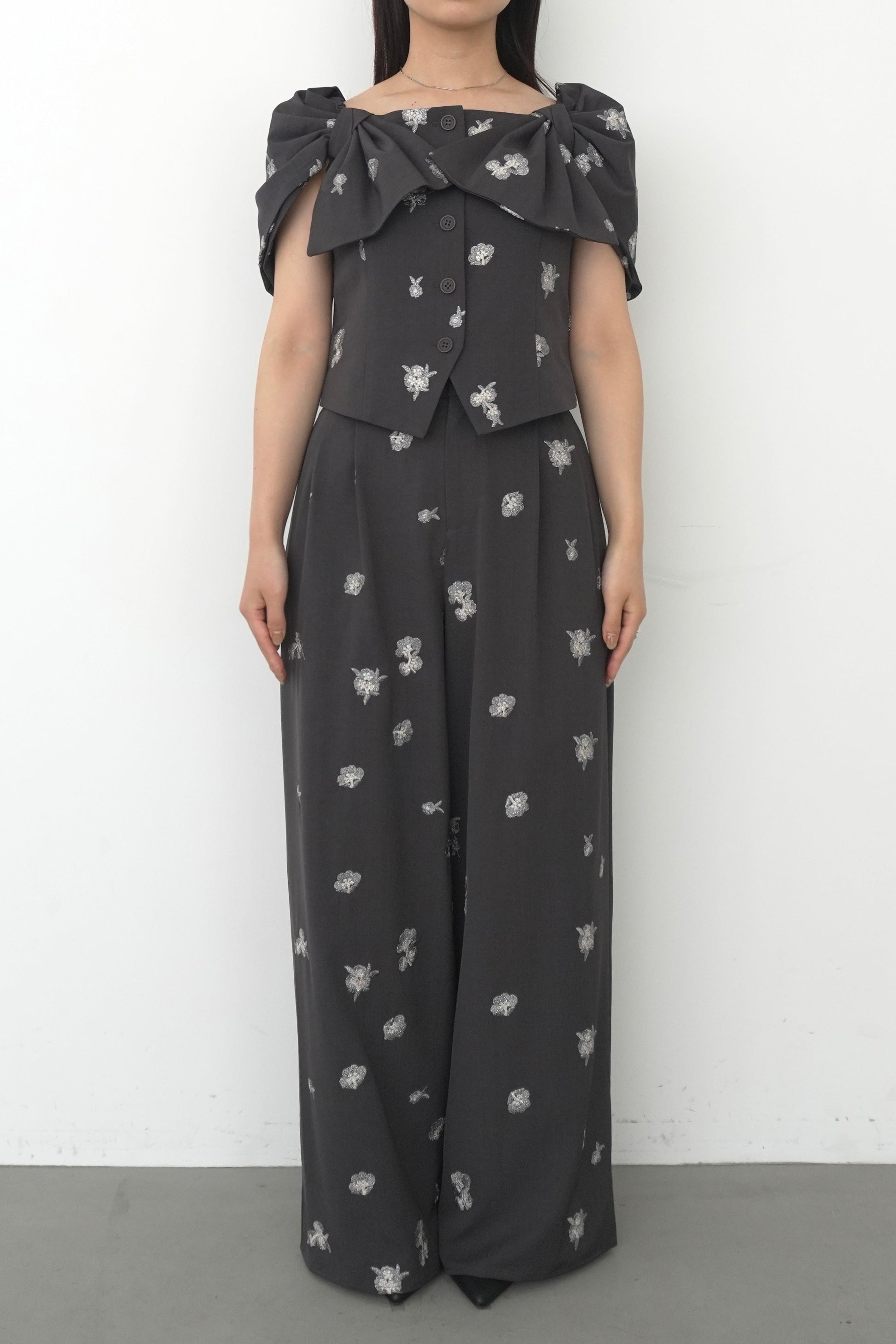 model:159cm size:M color:チャコール