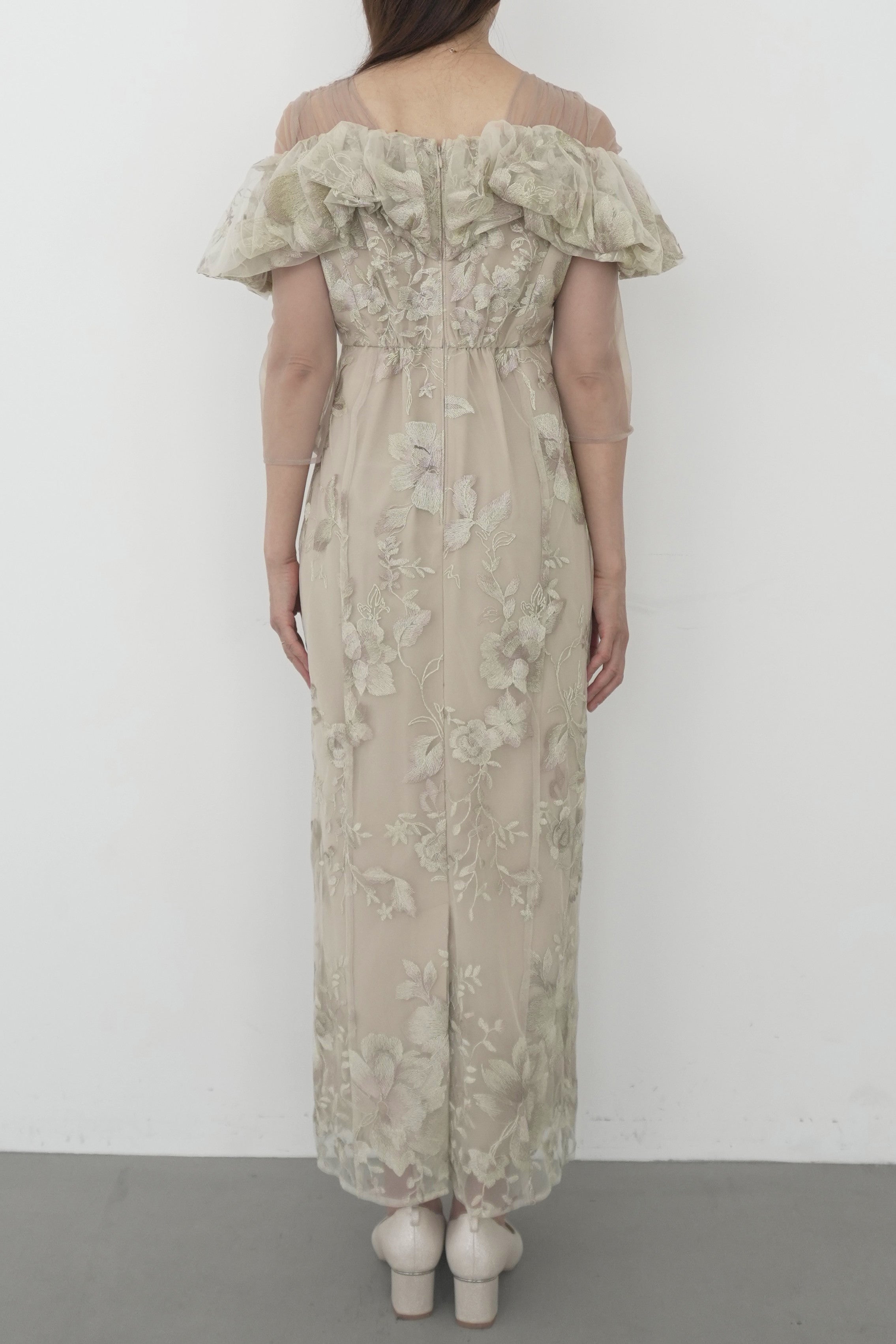 model:164cm size:L color:ベージュ