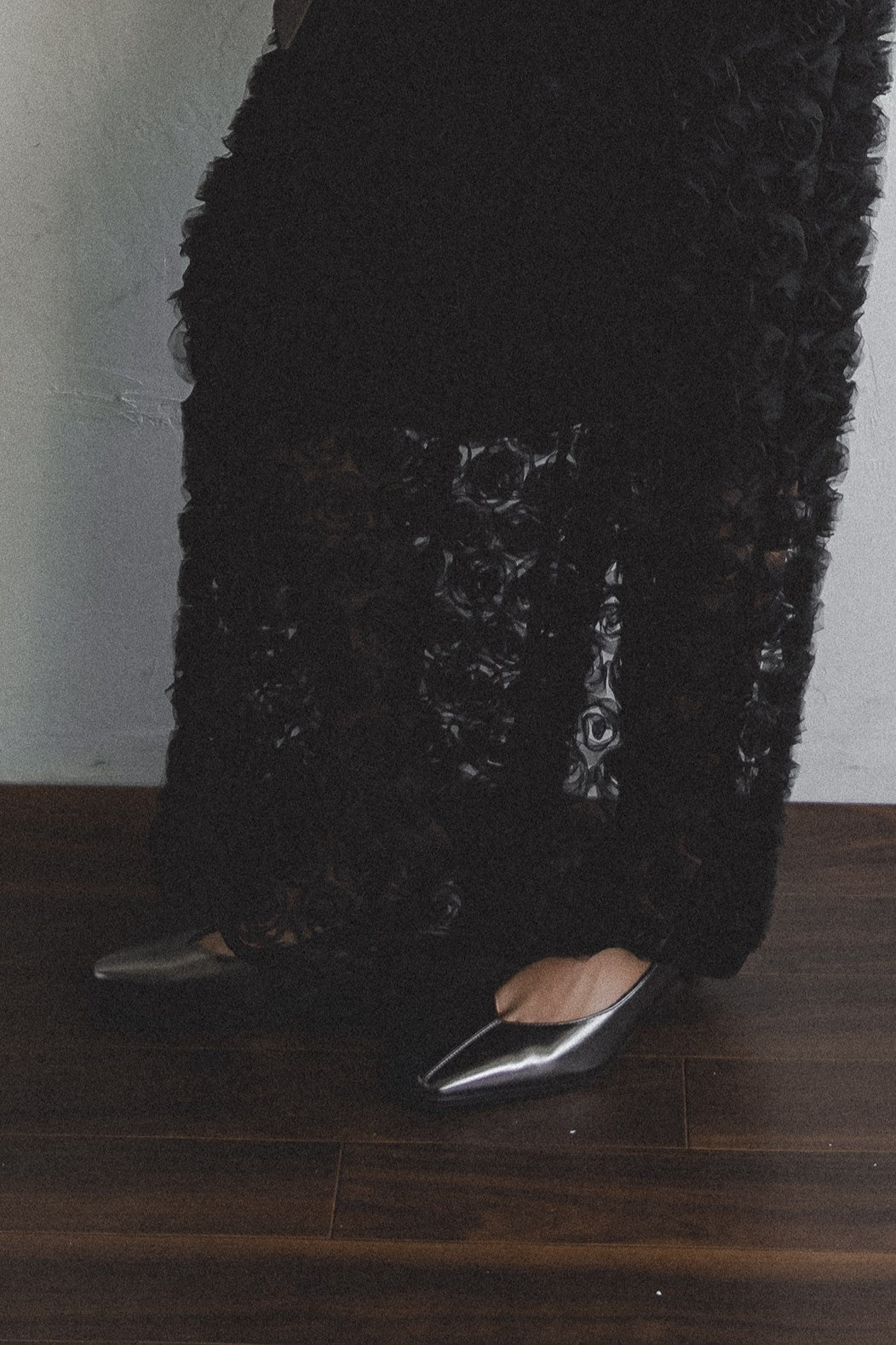 987 Sleek Metallic Pumps