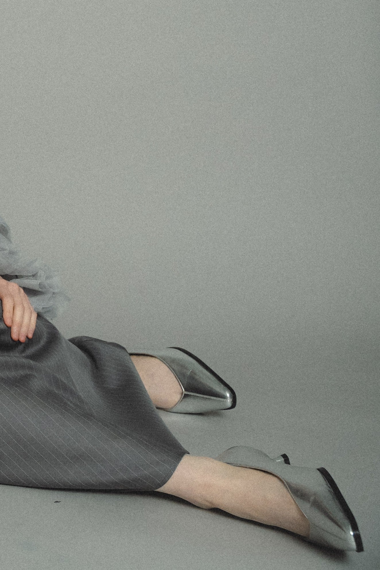 987 Sleek Metallic Pumps